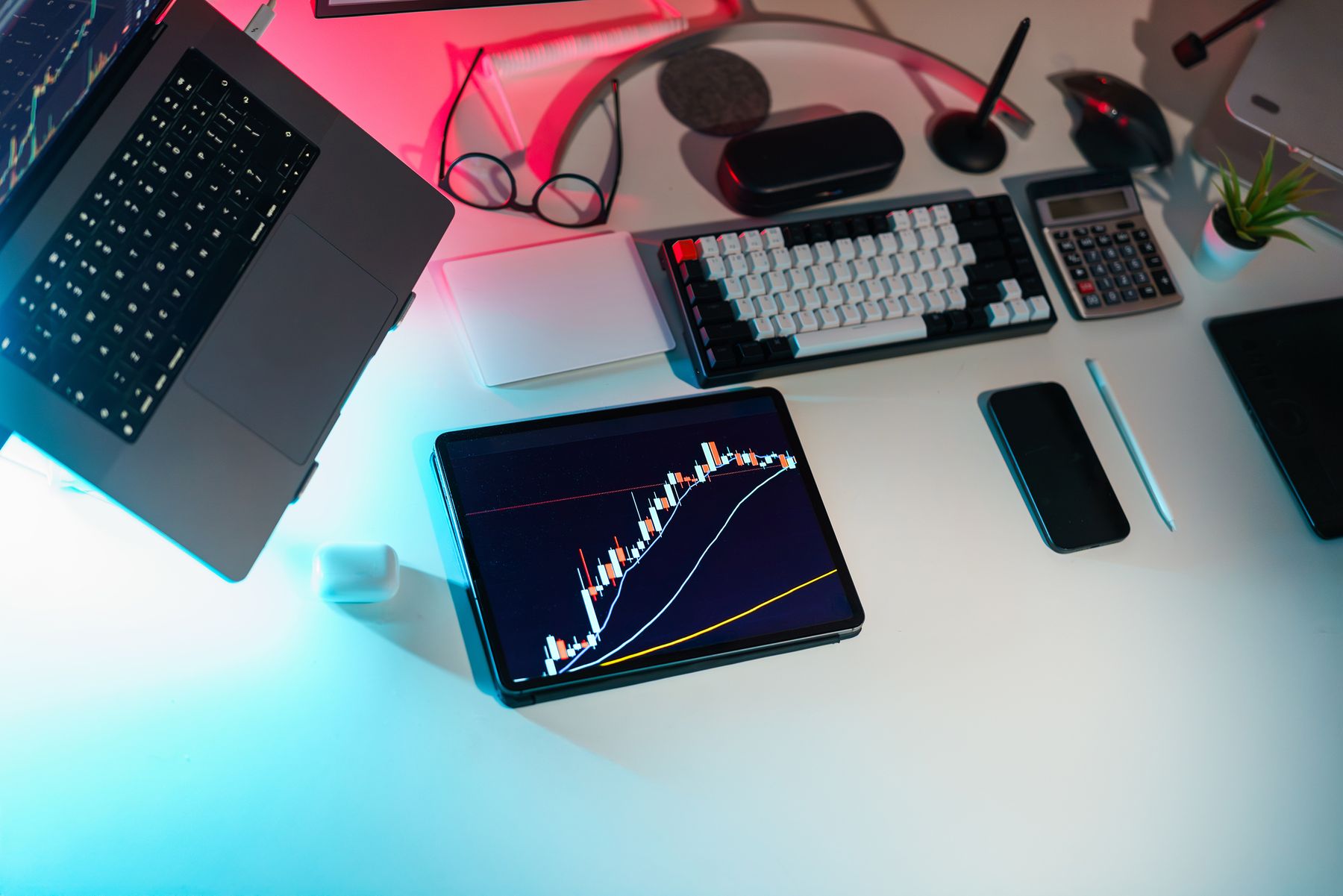 Financial market workflow supporting OpenRouter vs Together AI Access or Capacity? OpenRouter vs Together AI Access or Capacity? OpenRouter 与 Together AI：广泛接入，还是算力控制？ OpenRouter 与 Together AI：接入还是算
